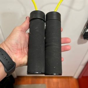 Skipping rope, with dumbbells handles!